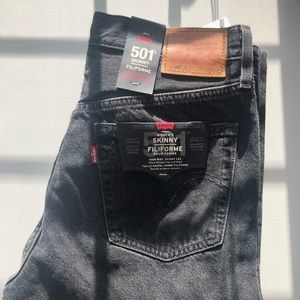 Levi’s 501 Skinny size 27 28